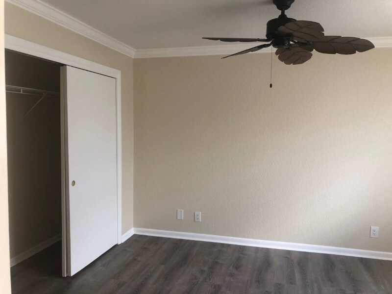 Building Photo - 1611 Green Ln