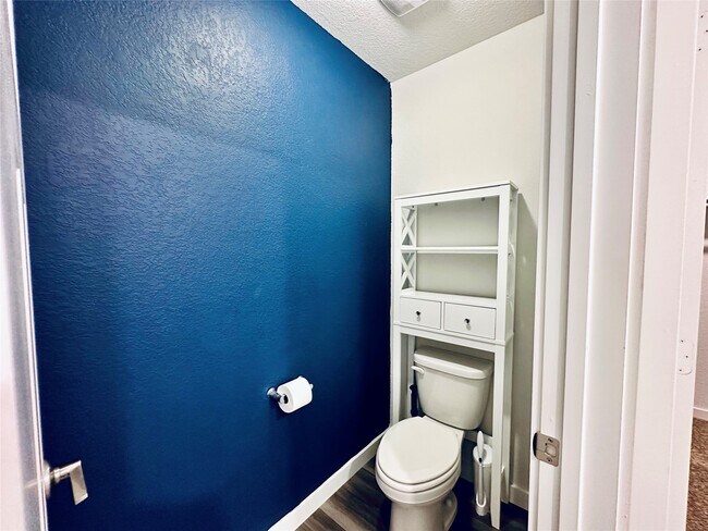 Building Photo - 1118 Amistad Lp