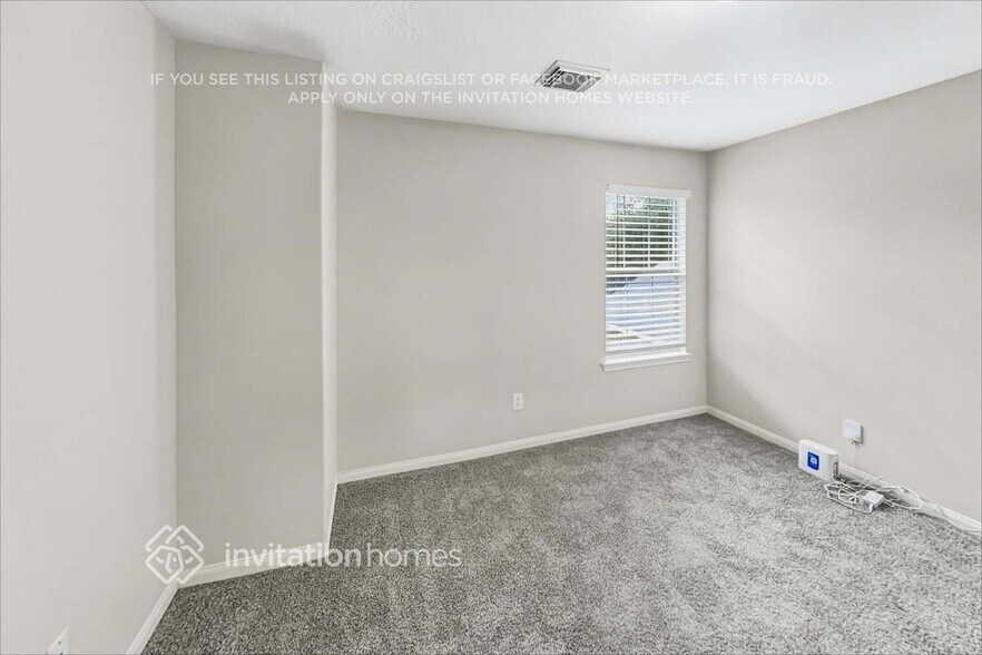Building Photo - 8542 Doskocil Dr