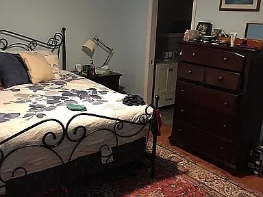 Building Photo - 2044 Appletree St