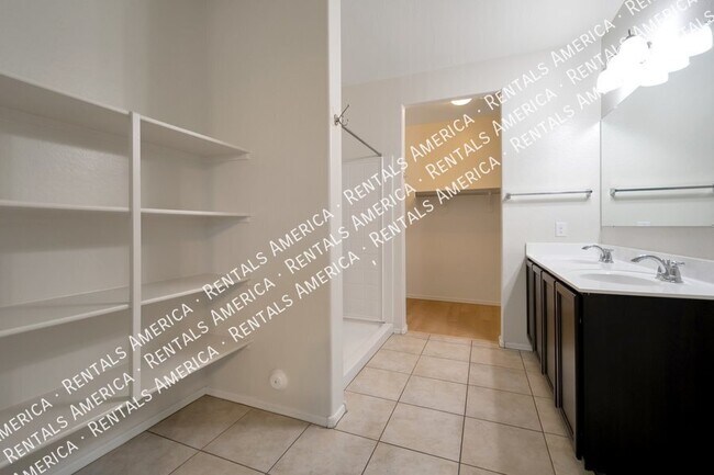 Building Photo - 29202 N Fire Agate Rd