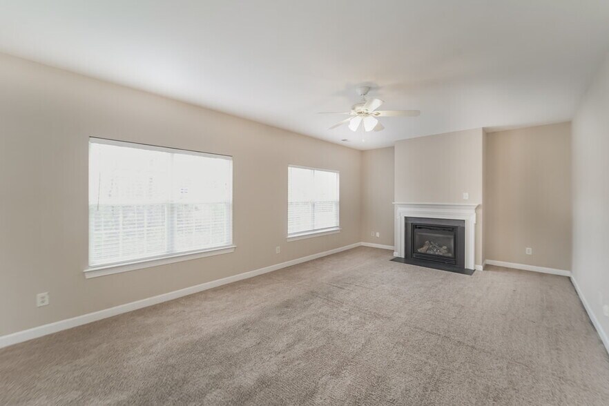 Building Photo - 2865 Island Point Dr NW