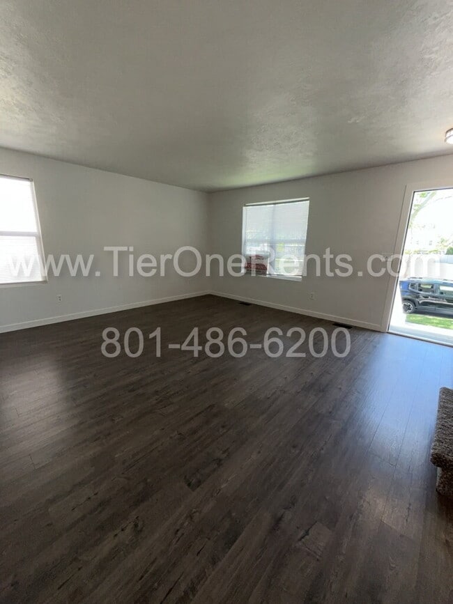 Building Photo - NO DEPOSIT option available for qualified ...