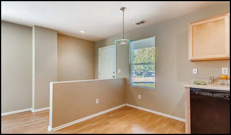 Building Photo - 159 Montgomery Dr