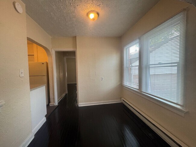 Building Photo - 2010 Auburn Ave