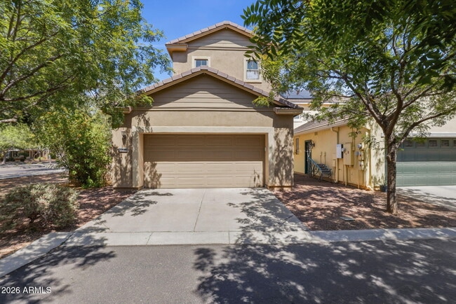 Building Photo - 15372 W Dahlia Dr