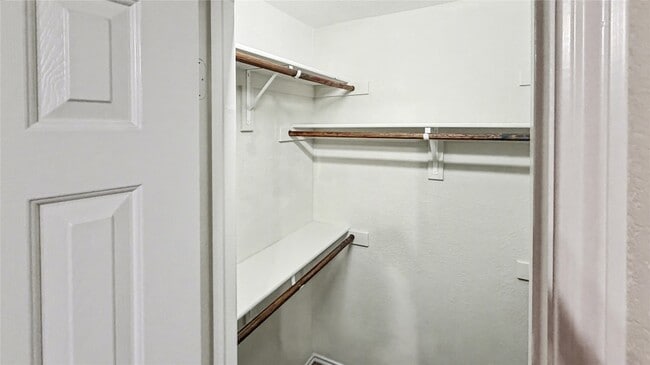 Building Photo - 8530 Vista Grande Dr