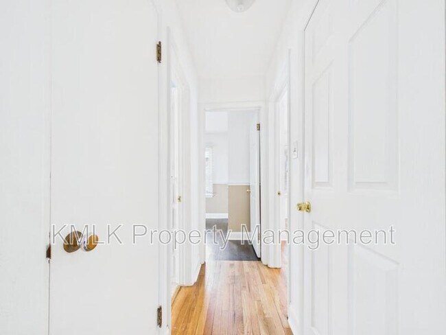 Building Photo - 1263 Atwood Ave