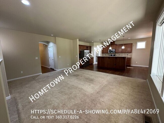 Building Photo - 4241 Dudley Dr NE