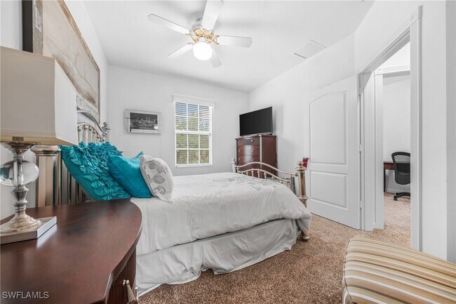 Building Photo - 5633 Cove Cir