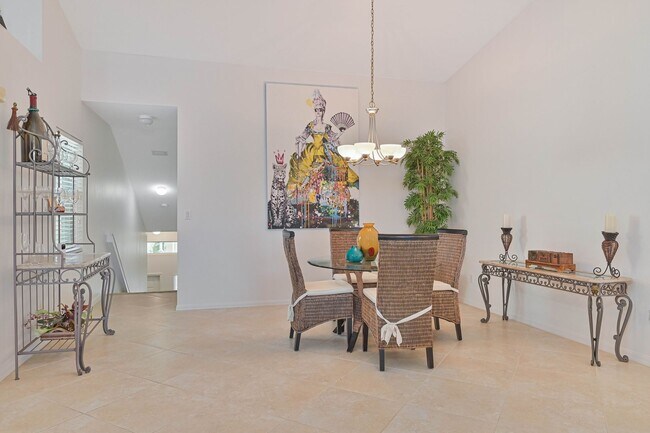 Building Photo - NOW AVAILABLE - Gorgeous Condo in Huntington Lakes!