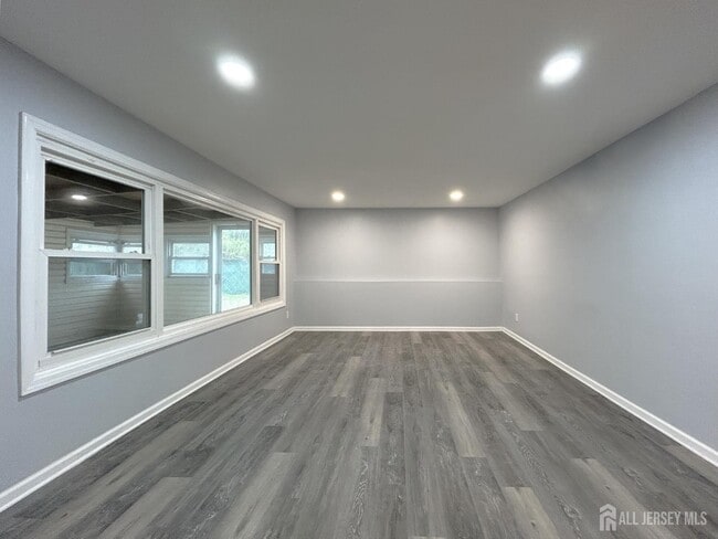 Building Photo - 36 Arden St