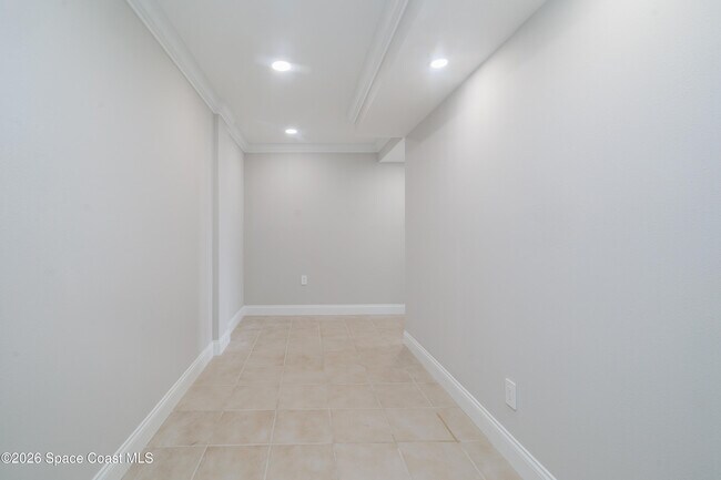 Building Photo - 2100 N Atlantic Ave