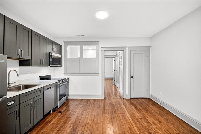 Building Photo - Glowing, Girl