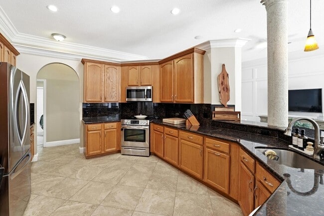 Building Photo - 1350 Pampas Way