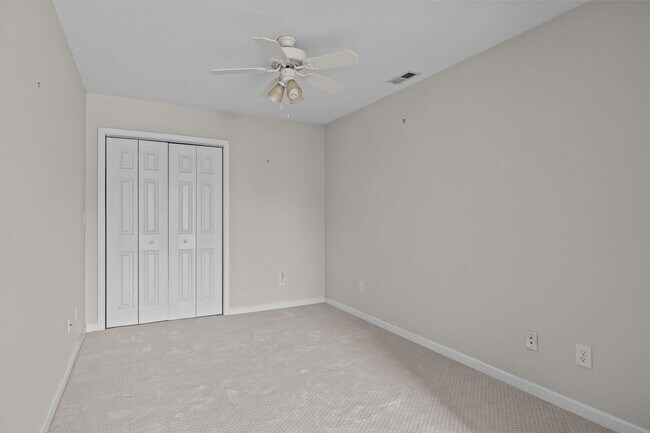 Building Photo - 4513 Country Club Rd