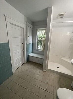 Building Photo - 46 Wachusett St