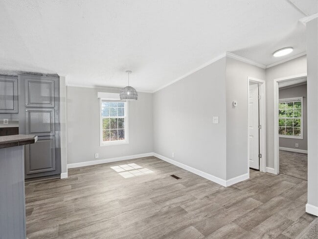 Building Photo - 3 bed/2 bath House for Rent in Ferrum!