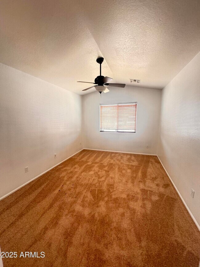 Building Photo - 41897 Colby Dr
