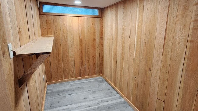 Building Photo - Four bedroom house available now  in Bradford PA! Home has been recently remodeled and is ready t...