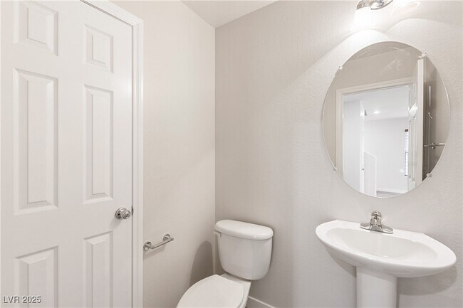 Building Photo - 218 Lantana Breeze Dr