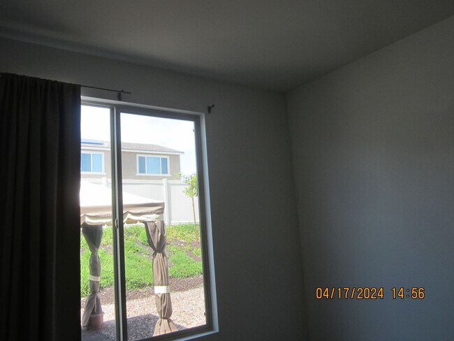 Building Photo - COOL POOL, PARKS AND NEAR NEW 3 BR PLUS DEN IN MEINFEE