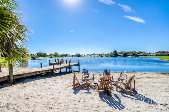 Fire pit with Adirondack Chairs - Lakes at Suntree