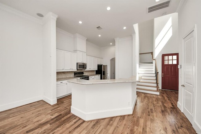 Building Photo - 5809 Kiam St