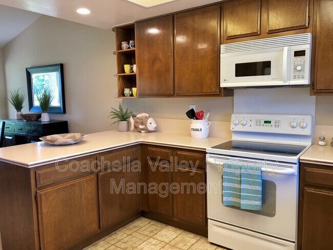 Building Photo - 42310 Tennessee Ave