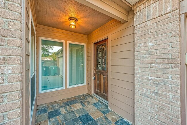 Building Photo - 11627 Briar Rose Dr