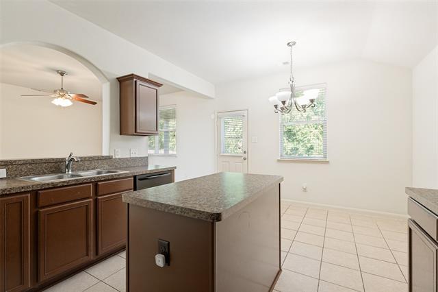 Building Photo - 1800 Black Willow Trail