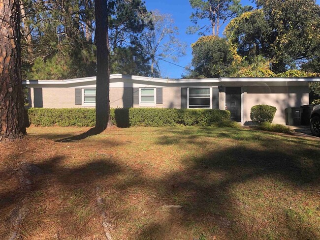 Primary Photo - 4 Bedroom 2 Bath