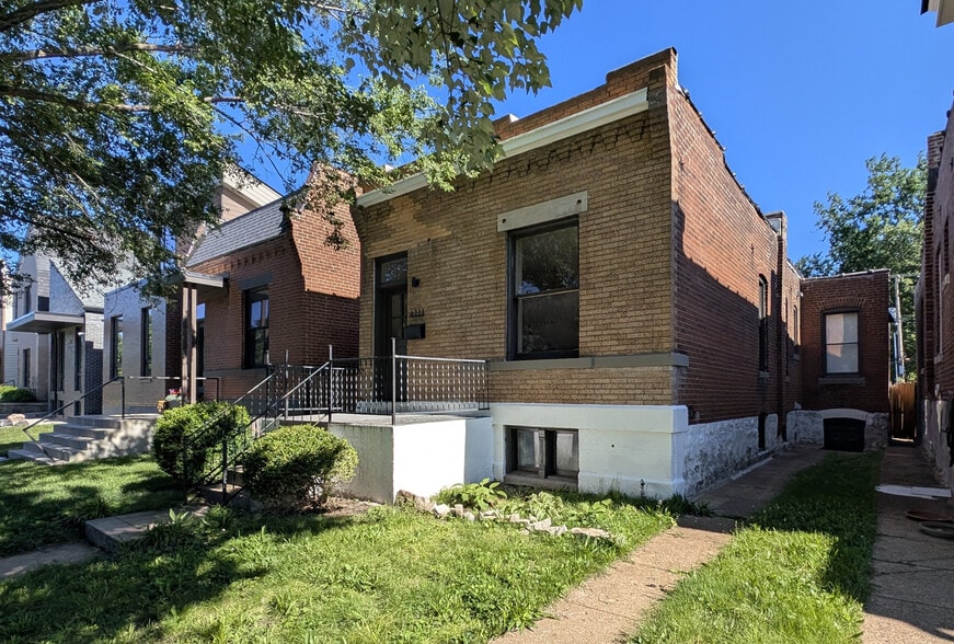 Primary Photo - 4111 McRee Ave