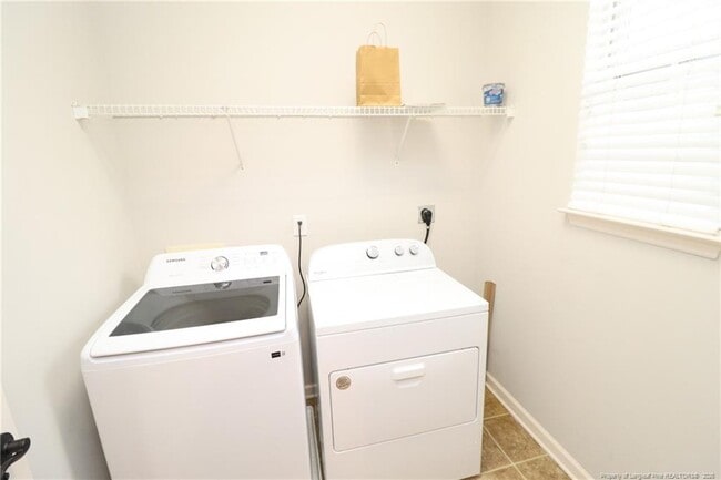 Building Photo - 3013 Silky Dogwood Trail