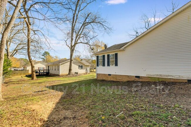 Building Photo - 7 Mosley Ln