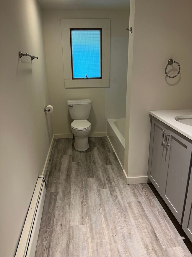 Building Photo - Quakertown Cape in Private Setting
