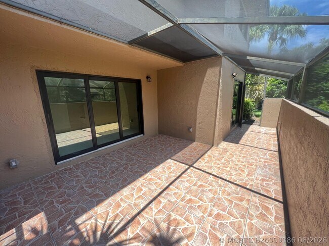 Building Photo - 3810 NW 23rd Ct