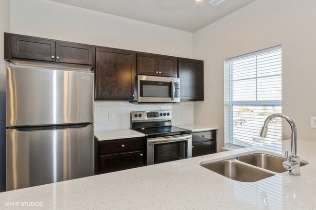 Building Photo - Big Ben Townhomes – Brand New 3 Bedroom Townhome | Attached 2-Stall Garage