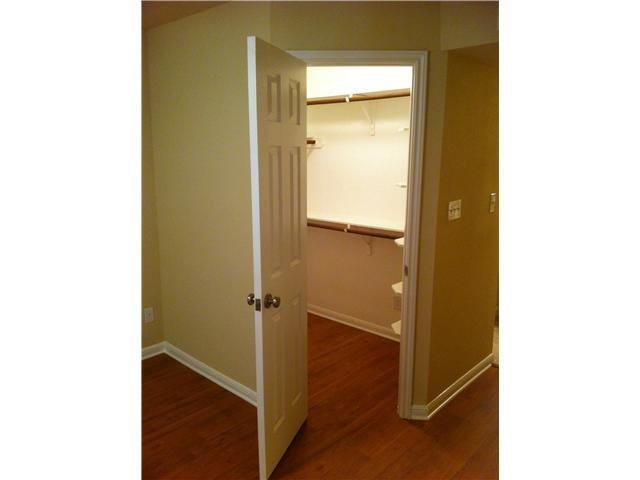 Building Photo - 7685 Northcross Dr