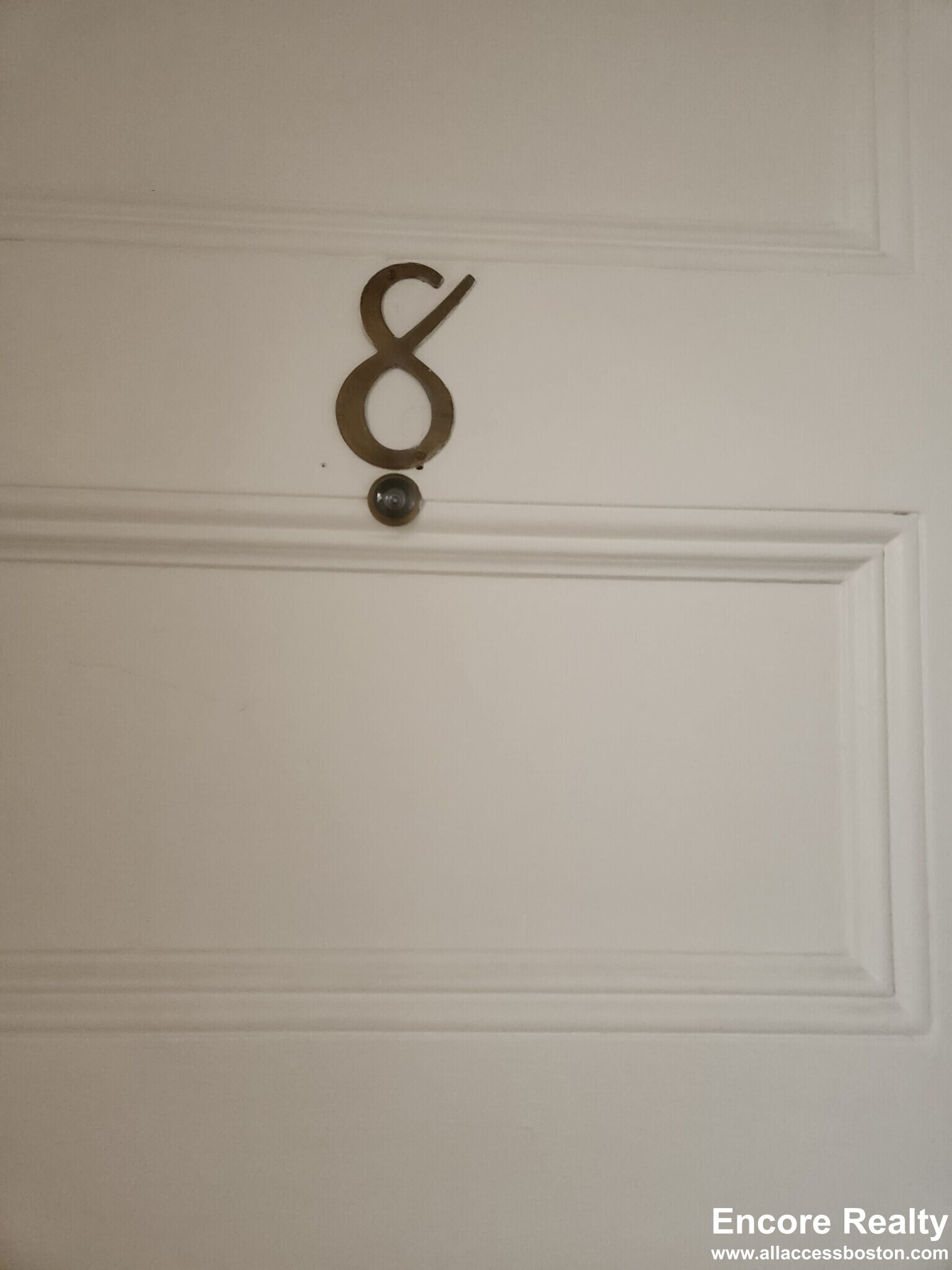 Building Photo - 1061 Beacon St