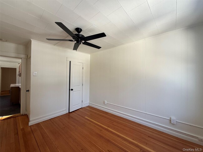 Building Photo - 40 N Clover St