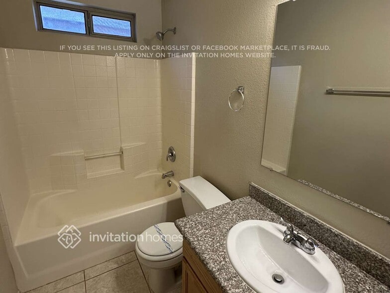 Building Photo - 1750 W Union Hills Dr