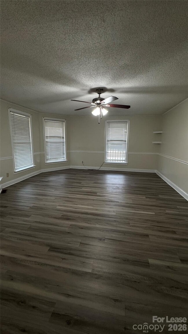 Building Photo - 181 McGill Ave NW