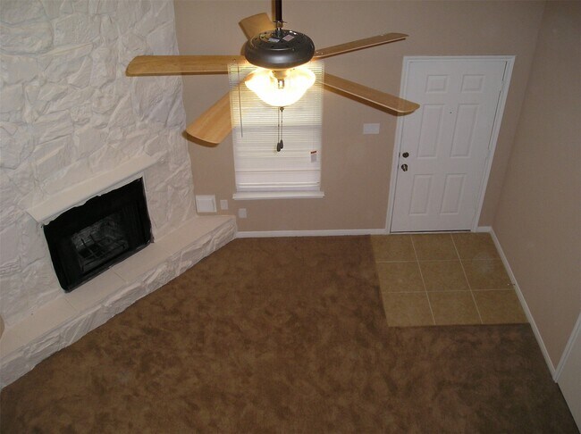 Building Photo - 5810 Twisted Pine Ct