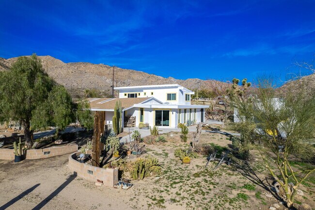 Primary Photo - 53291 Twentynine Palms Highway