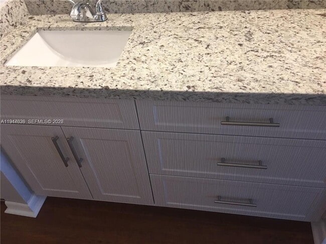 Building Photo - 1400 SW 124th Terrace