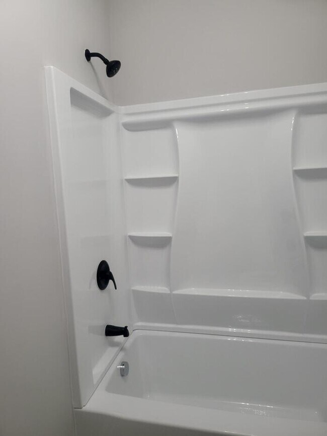 Building Photo - Brand New 3 Bedroom House in Lilburn