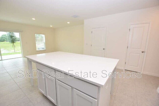 Building Photo - 4130 Collegiate Blvd