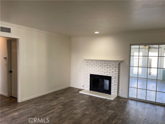 Building Photo - 6441 San Diego Dr