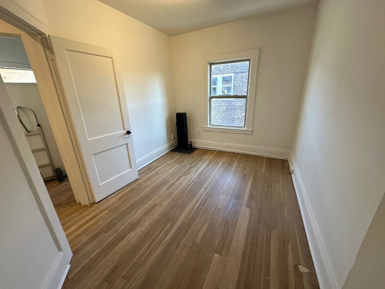 Building Photo - 14148 Superior Rd